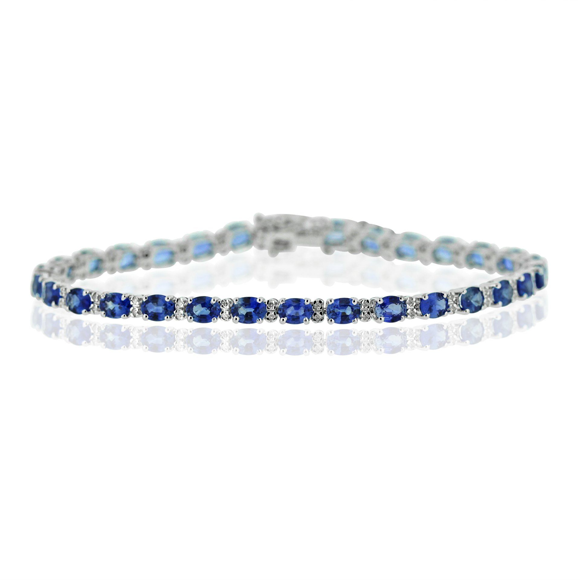 Sapphire and diamond bracelet in 18ct white gold